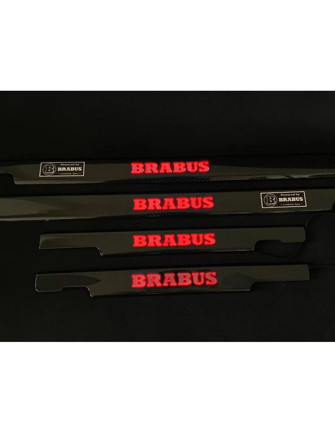  - Mercedes-Benz - Koolstofvezel LED Verlichte Rode Brabus Dorpels 4 stuks voor Mercedes-Benz G W463 - 4 - Koop Carbon fiber LED