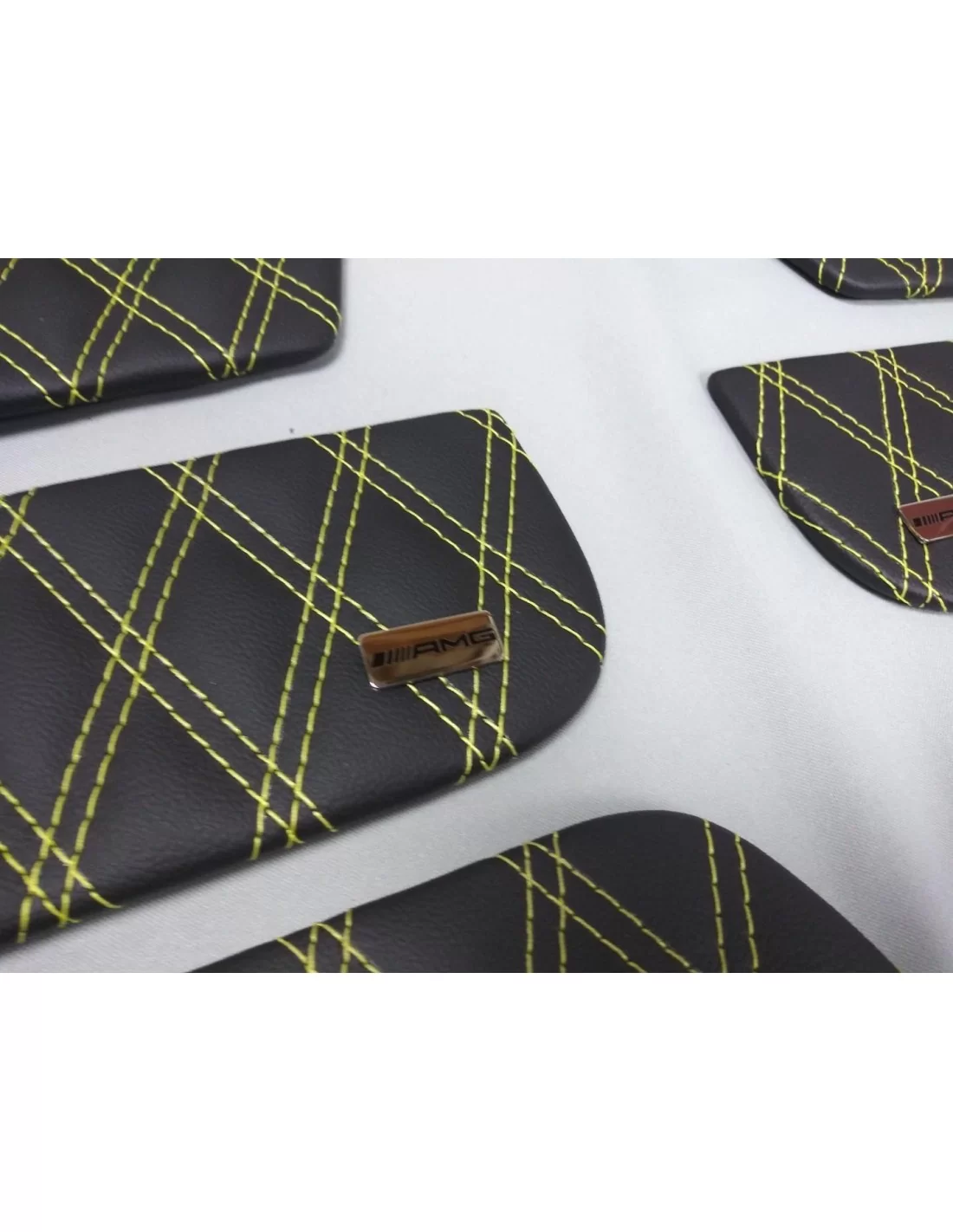 - Mercedes Benz - Eco leder innenverkleidung mit brabus badges für türverkleidungen mercedes-benz w463 - 2 - Kaufen Sie Öko-Led  - Mercedes Benz - Eco leder innenverkleidung mit brabus badges für türverkleidungen mercedes-benz w463 - 2 - Kaufen Sie Öko-Led