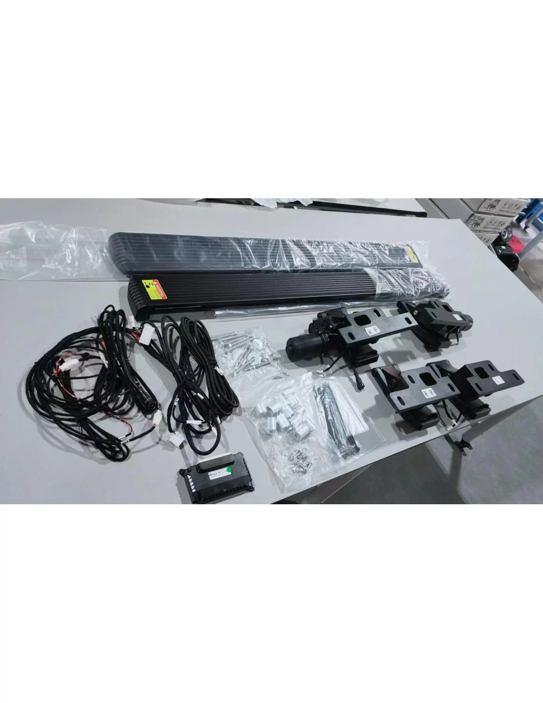  - Mercedes-Benz - Elektrische treeplanken met LED-verlichting korte opstap voor Mercedes-Benz W463A W464 G-Klasse - 3 - Breid u