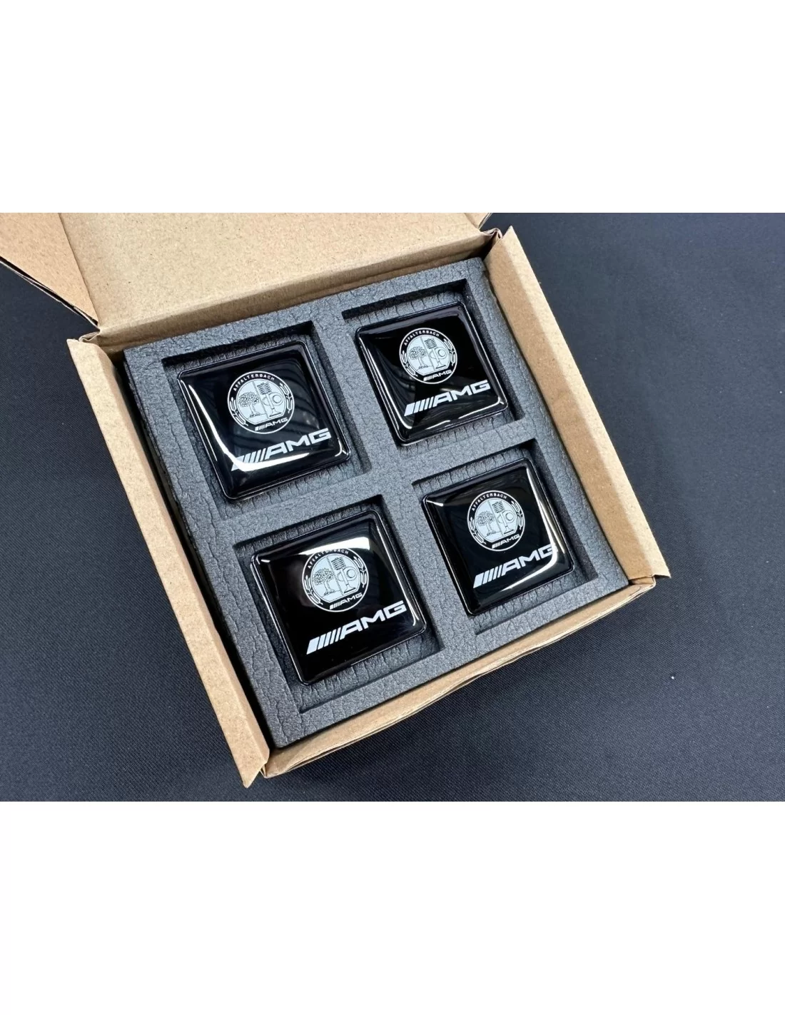 - Logos & Emblems - Conjunto de logótipos dos bancos AMG AFFALTERBACH metálicos com emblema para automóveis Mercedes-Benz - 2 -  - Logos & Emblems - Conjunto de logótipos dos bancos AMG AFFALTERBACH metálicos com emblema para automóveis Mercedes-Benz - 2 -