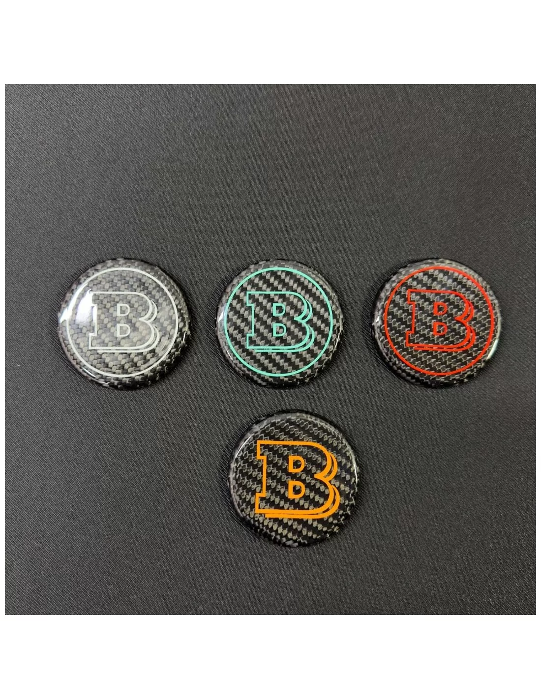 - Lenkräder - BRABUS Lenkradkappen-Plakette aus Carbon für Mercedes-Benz Fahrzeuge - 5 - Veredeln Sie Ihren Mercedes-Benz mit e  - Lenkräder - BRABUS Lenkradkappen-Plakette aus Carbon für Mercedes-Benz Fahrzeuge - 5 - Veredeln Sie Ihren Mercedes-Benz mit e