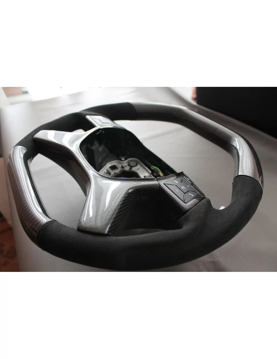  - Volante - Mercedes-Benz Clase E Clase G Clase GL Clase ML W166 X166 W463 Volante Carbono Alcantara - 6 - Mejore su Mercedes-B