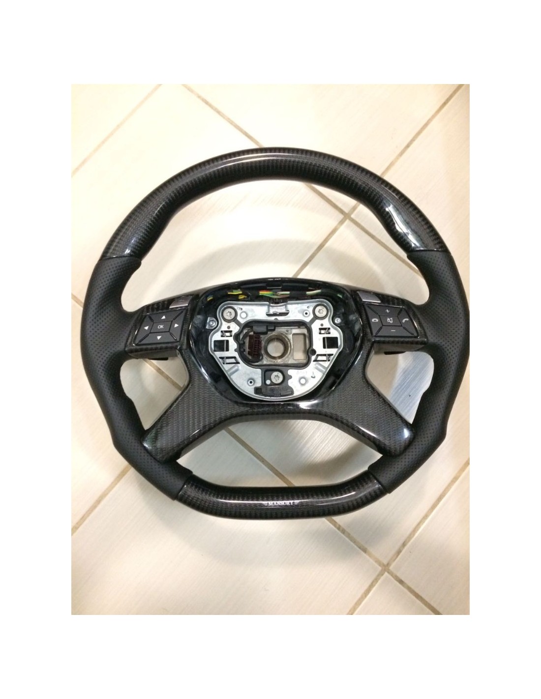 - Lenkräder - Mercedes-Benz E-Klasse G-Klasse GL-Klasse ML-Klasse W166 X166 W463 Lederlenkrad Carbon - 1 - Mercedes-Benz E-Klas - Lenkräder - Mercedes-Benz E-Klasse G-Klasse GL-Klasse ML-Klasse W166 X166 W463 Lederlenkrad Carbon - 1 - Mercedes-Benz E-Klas