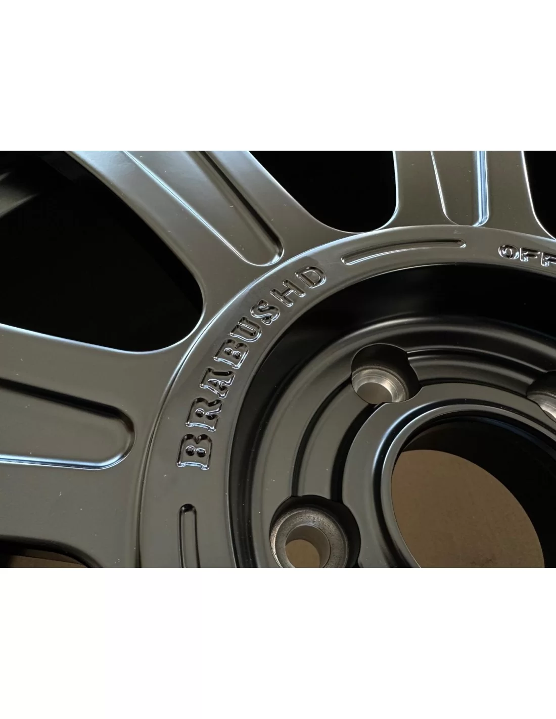 BRABUS Jeu de jantes 22 pouces Monoblock HD pour Mercedes-Benz W463A 6x6 G-Wagon Mercedes Benz, G Class W463A XLP 900 6x6, Suspe
