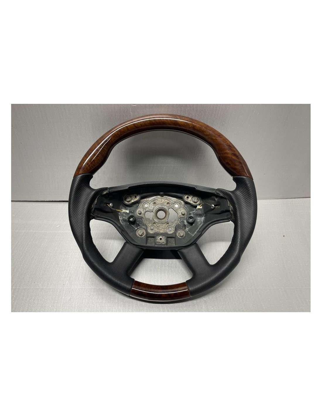  - Steering Wheels - Steering Wheel for W221 Mercedes S-Class Original Wooden - 3 - Upgrade your Mercedes W221 S-Class with an O