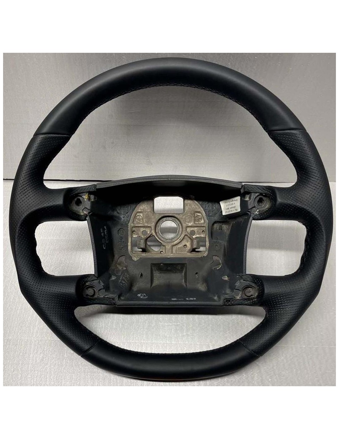  - Steering Wheels - Stuurwiel voor Volkswagen Touareg - 1 - Verbeter je rijervaring met het stuurwiel dat is ontworpen voor Vol