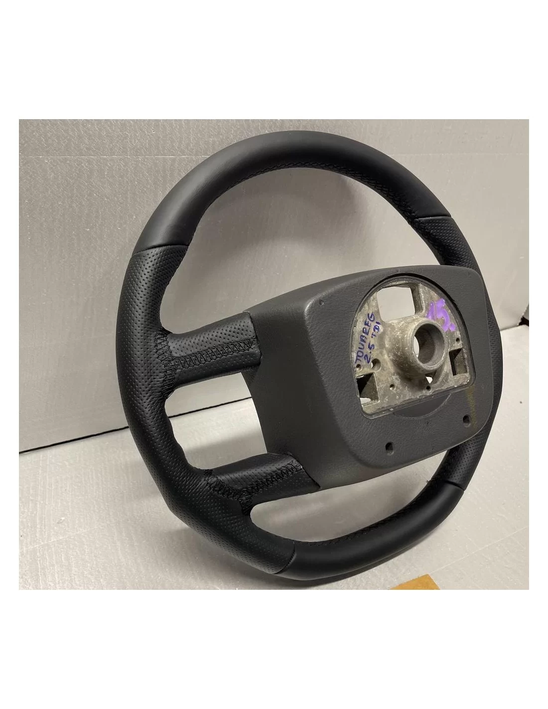  - Steering Wheels - Ratt till Volkswagen Touareg - 7 - Förbättra din körupplevelse med ratten som är designad för Volkswagen To