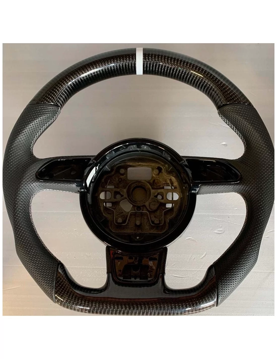  - Steering Wheels - Кермо для Audi A8 карбон - 1 - Відкрийте для себе кермо для Audi A8 Carbon в Tuneverse! Покращуйте свій дос