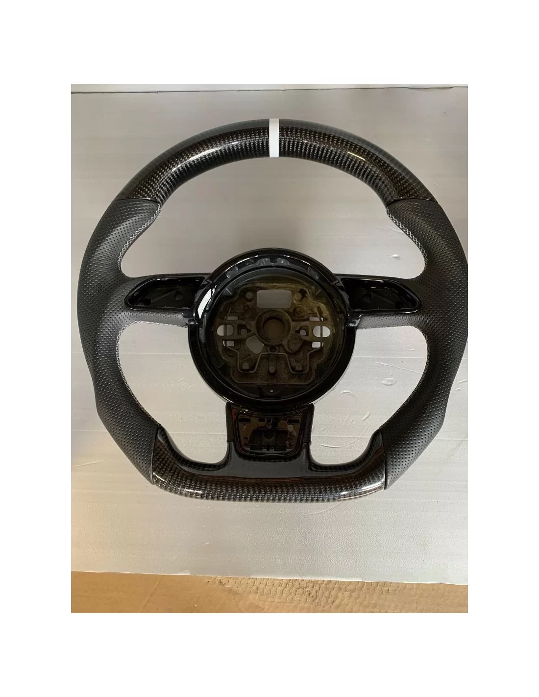  - Steering Wheels - Кермо для Audi A8 карбон - 4 - Відкрийте для себе кермо для Audi A8 Carbon в Tuneverse! Покращуйте свій дос