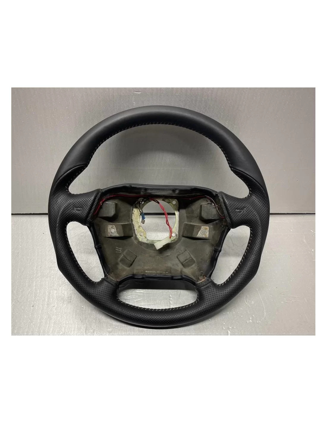  - Steering Wheels - Stuurwiel voor Ferrari F355 - 1 - Verfraai je Ferrari F355 met ons eersteklas stuurwiel bij Tuneverse! Erva