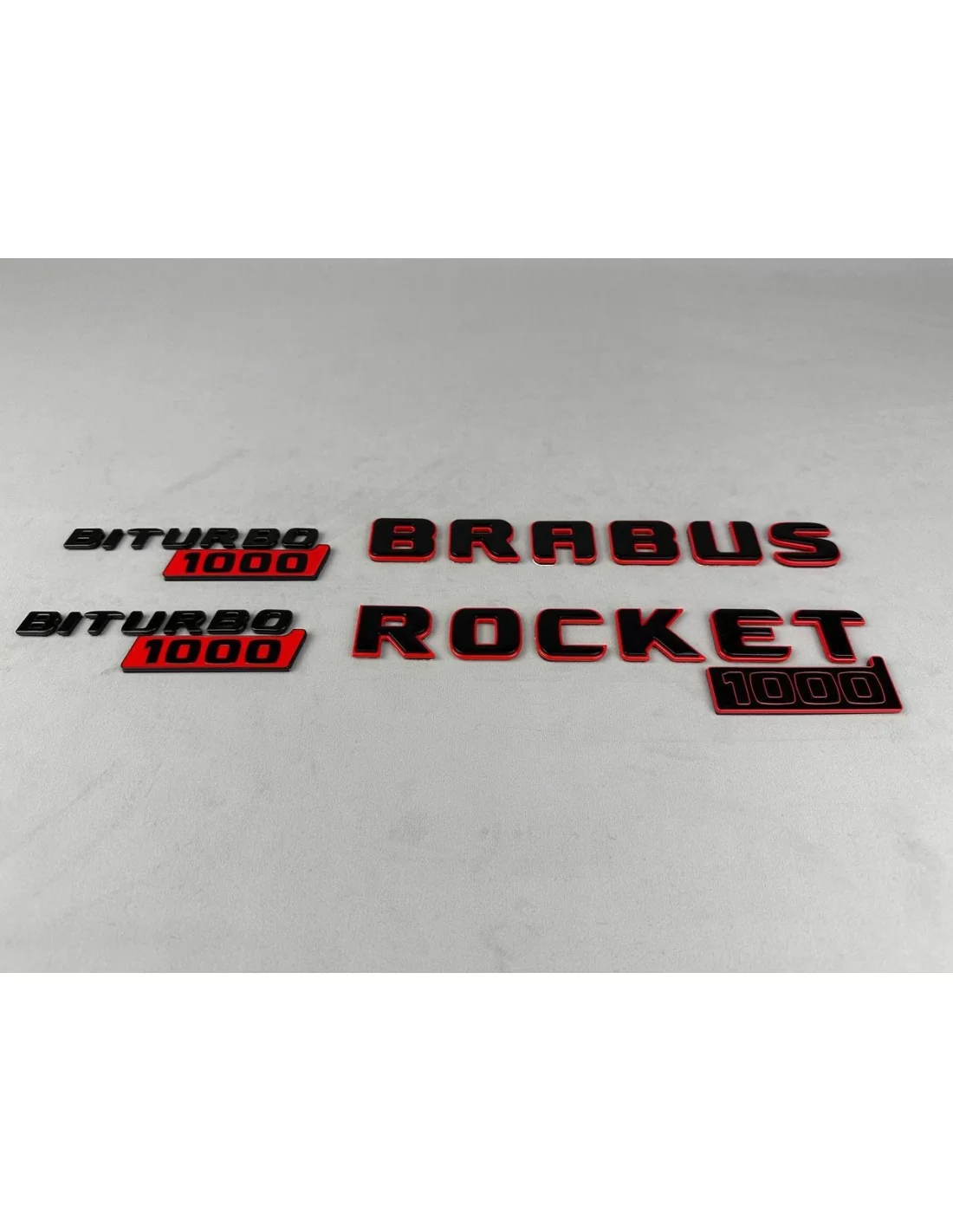  - Logos & Emblems - 用于梅赛德斯-奔驰 GT 2024 赛车的 Brabus 火箭 1000 徽章套件 - 3 - 使用 Brabus Rocket 1000 独家徽章套件，为您的 2024 Mercedes-Benz GT 改头换面