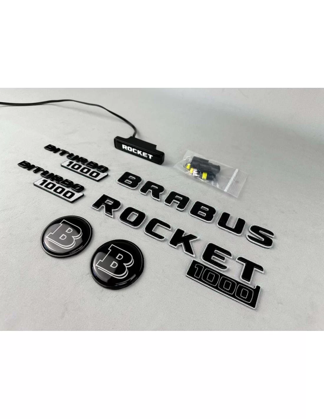  - Logos & Emblems - 用于梅赛德斯-奔驰 GT 2024 赛车的全白 Brabus rocket 1000 徽章套件 - 2 - 全套白色Brabus Rocket 1000徽章徽标，让您的梅赛德斯GT 2024焕然一新。今天就提升您的