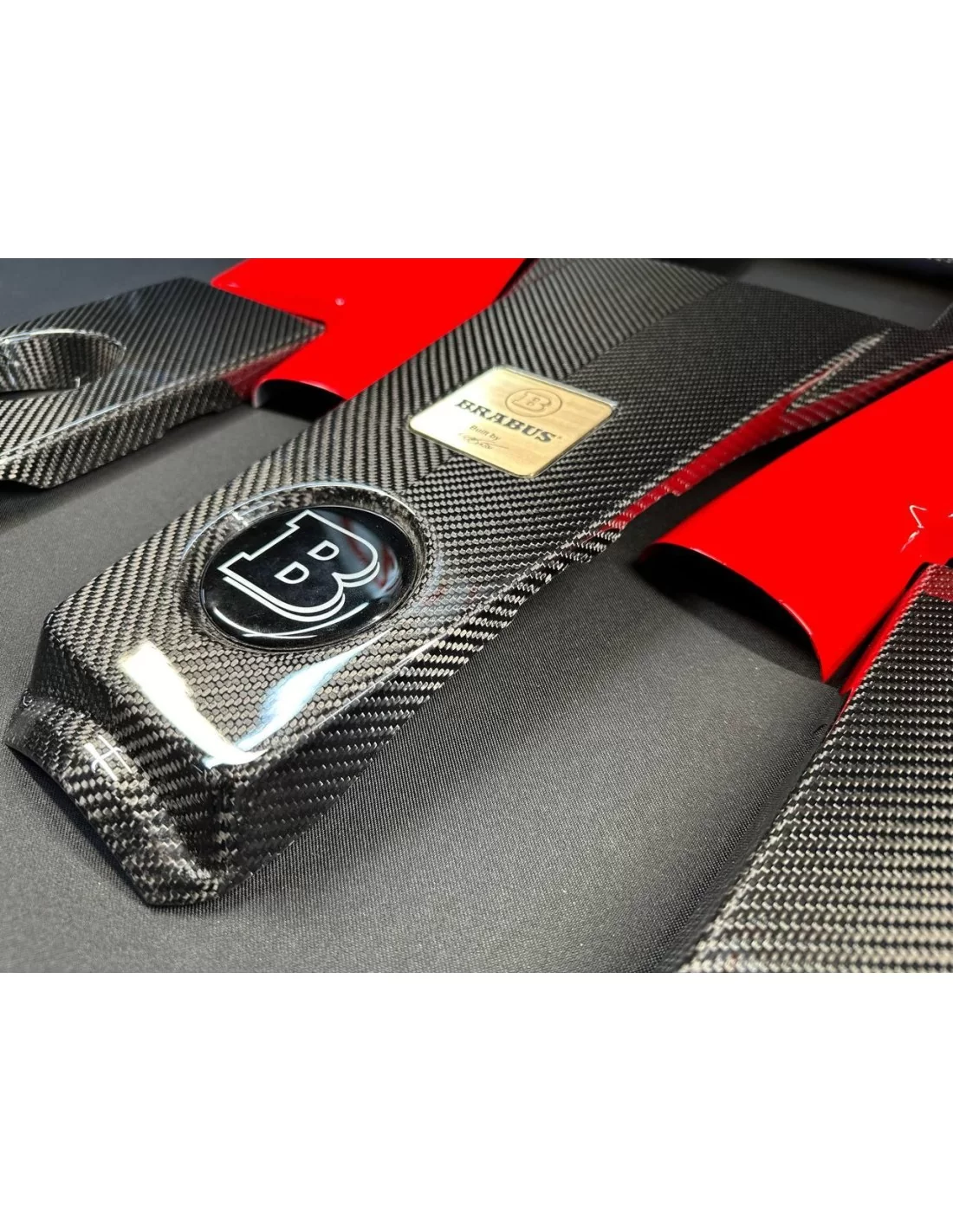 - Mercedes-Benz - Carbon fiber AMG engine cover with Red Brabus air filter for Mercedes G-Wagon W463 G63 - 2 - Buy the Carbon A - Mercedes-Benz - Carbon fiber AMG engine cover with Red Brabus air filter for Mercedes G-Wagon W463 G63 - 2 - Buy the Carbon A