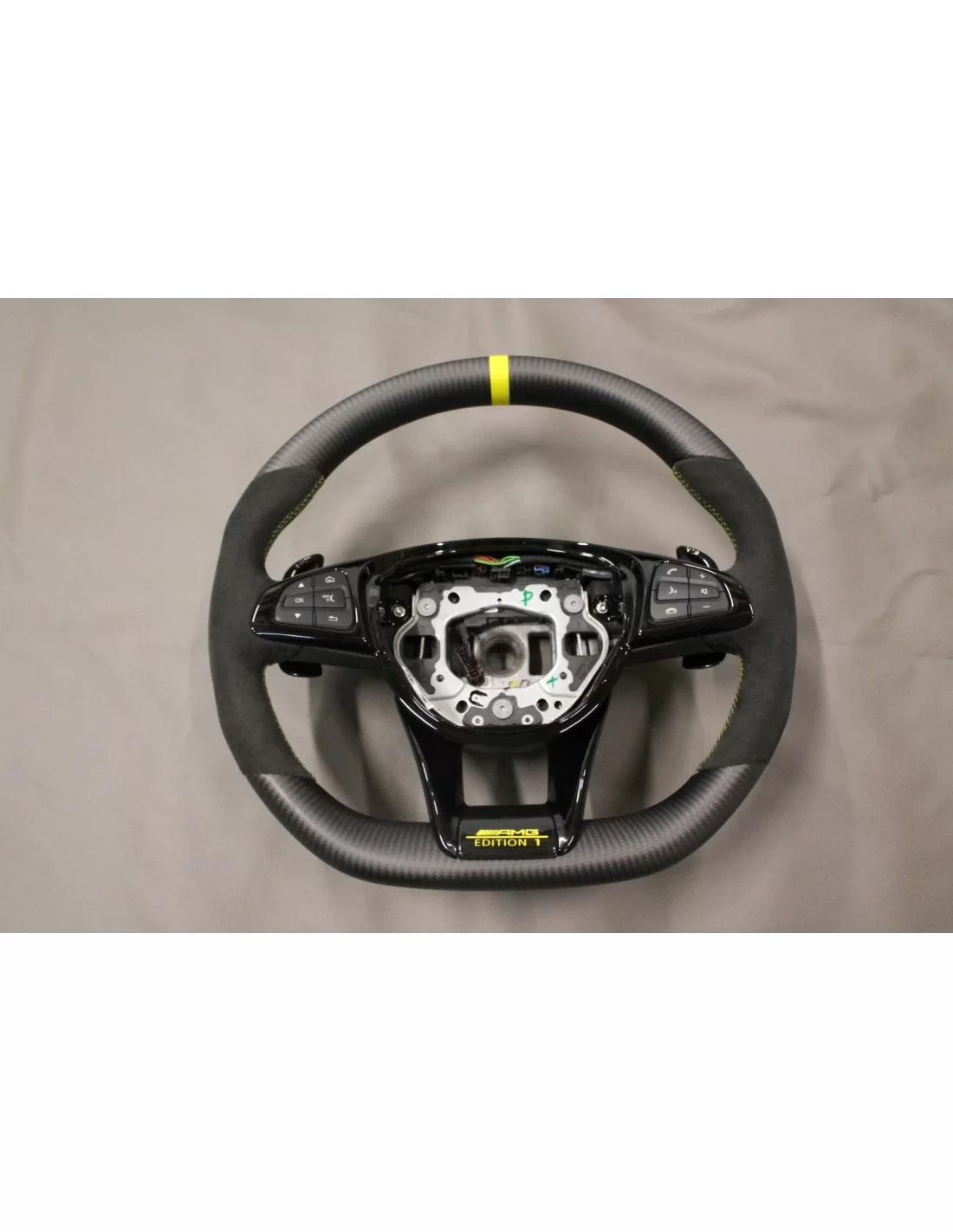 - Steering Wheels - Kierownica Mercedes-Benz Klasy C W205 C63S Carbon Alcantara - 8 - Kierownica Mercedes-Benz Klasy C W205 C63 - Steering Wheels - Kierownica Mercedes-Benz Klasy C W205 C63S Carbon Alcantara - 8 - Kierownica Mercedes-Benz Klasy C W205 C63