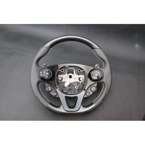  - Volante - Mercedes Smart 453 volante de cuero de carbono - 1 - Mejore su experiencia de conducción con el volante Smart 453 d