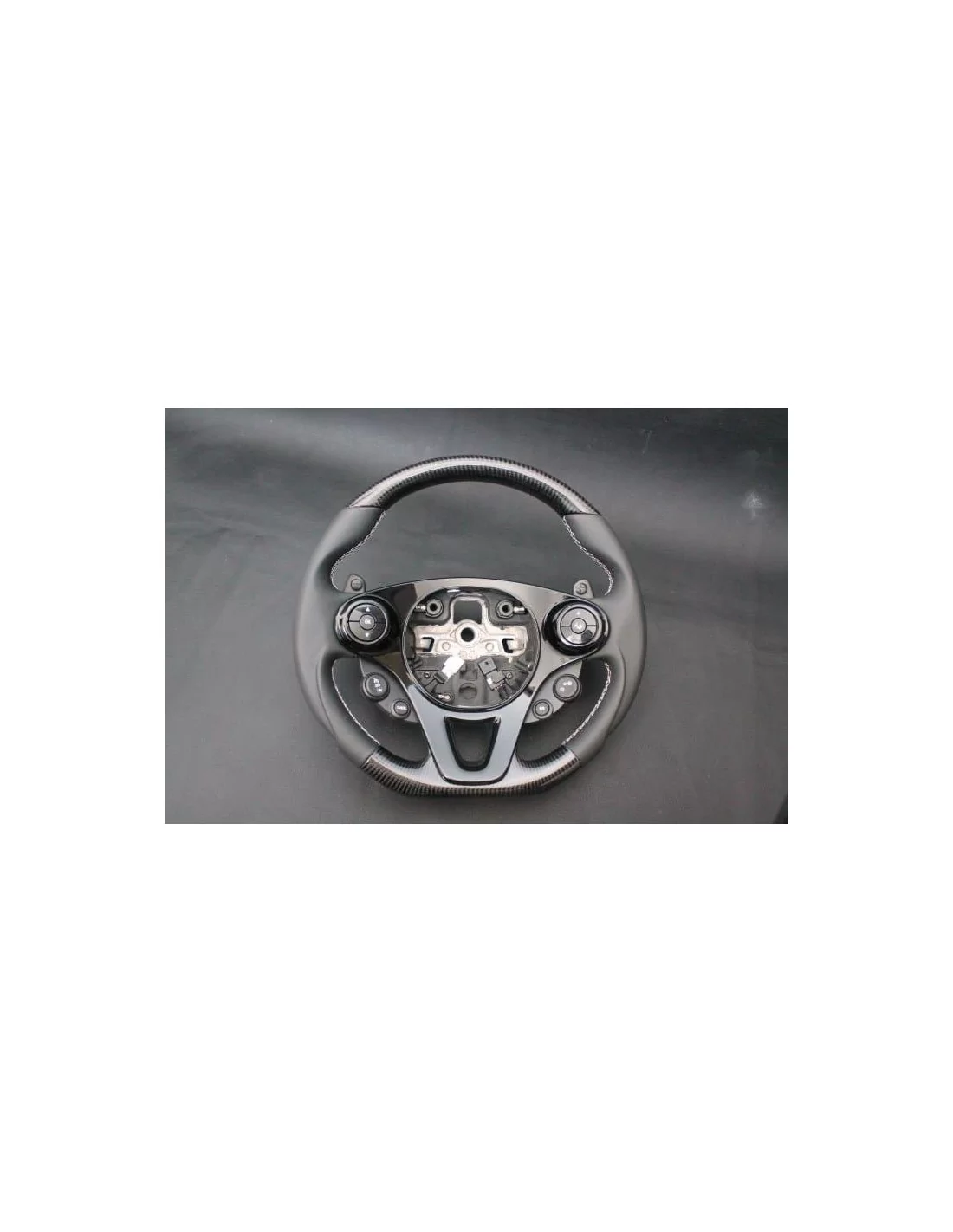 - Volante - Mercedes Smart 453 volante de cuero de carbono - 1 - Mejore su experiencia de conducción con el volante Smart 453 d - Volante - Mercedes Smart 453 volante de cuero de carbono - 1 - Mejore su experiencia de conducción con el volante Smart 453 d
