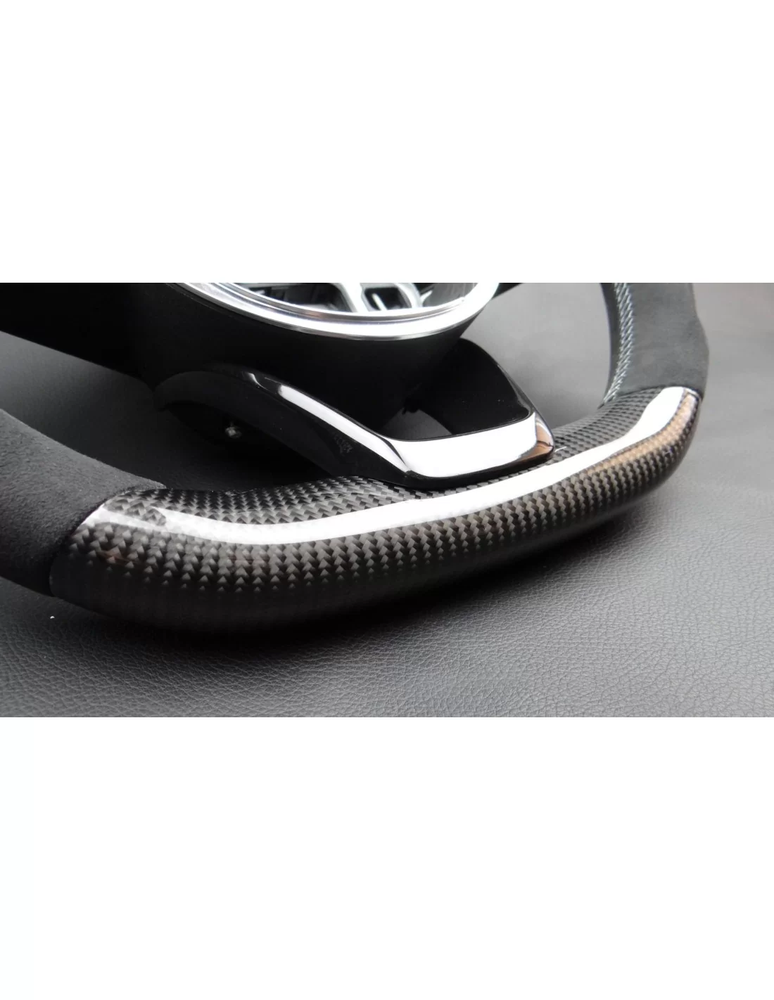 - Steering Wheels - Mercedes-Benz Classe C W205 Volante Carbono Alcantara - 5 - Melhore o seu automóvel com o volante do Merced - Steering Wheels - Mercedes-Benz Classe C W205 Volante Carbono Alcantara - 5 - Melhore o seu automóvel com o volante do Merced