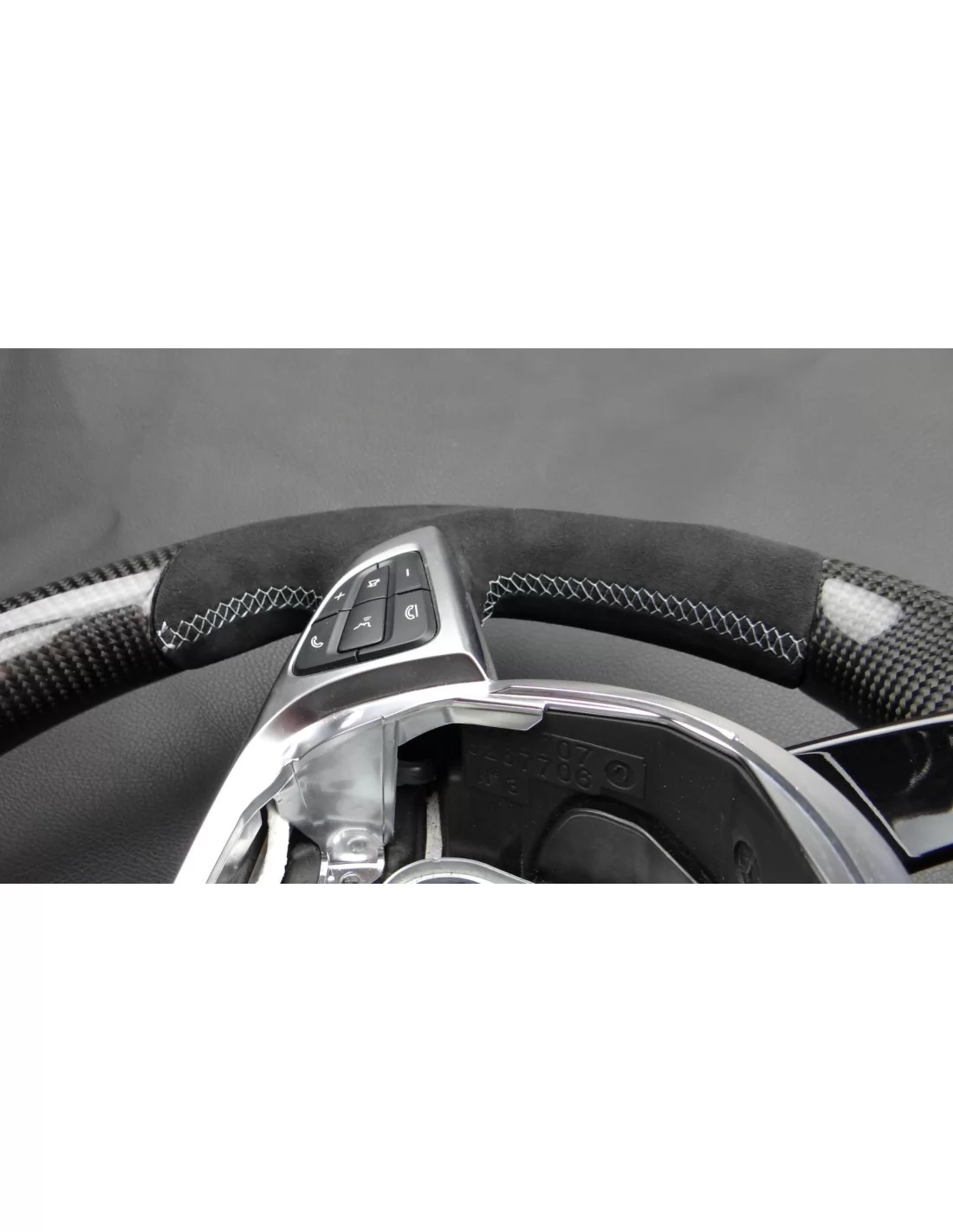 - Steering Wheels - Kierownica Mercedes-Benz Klasy C W205 Carbon Alcantara - 9 - Kierownica Mercedes-Benz Klasy C W205 Carbon A - Steering Wheels - Kierownica Mercedes-Benz Klasy C W205 Carbon Alcantara - 9 - Kierownica Mercedes-Benz Klasy C W205 Carbon A