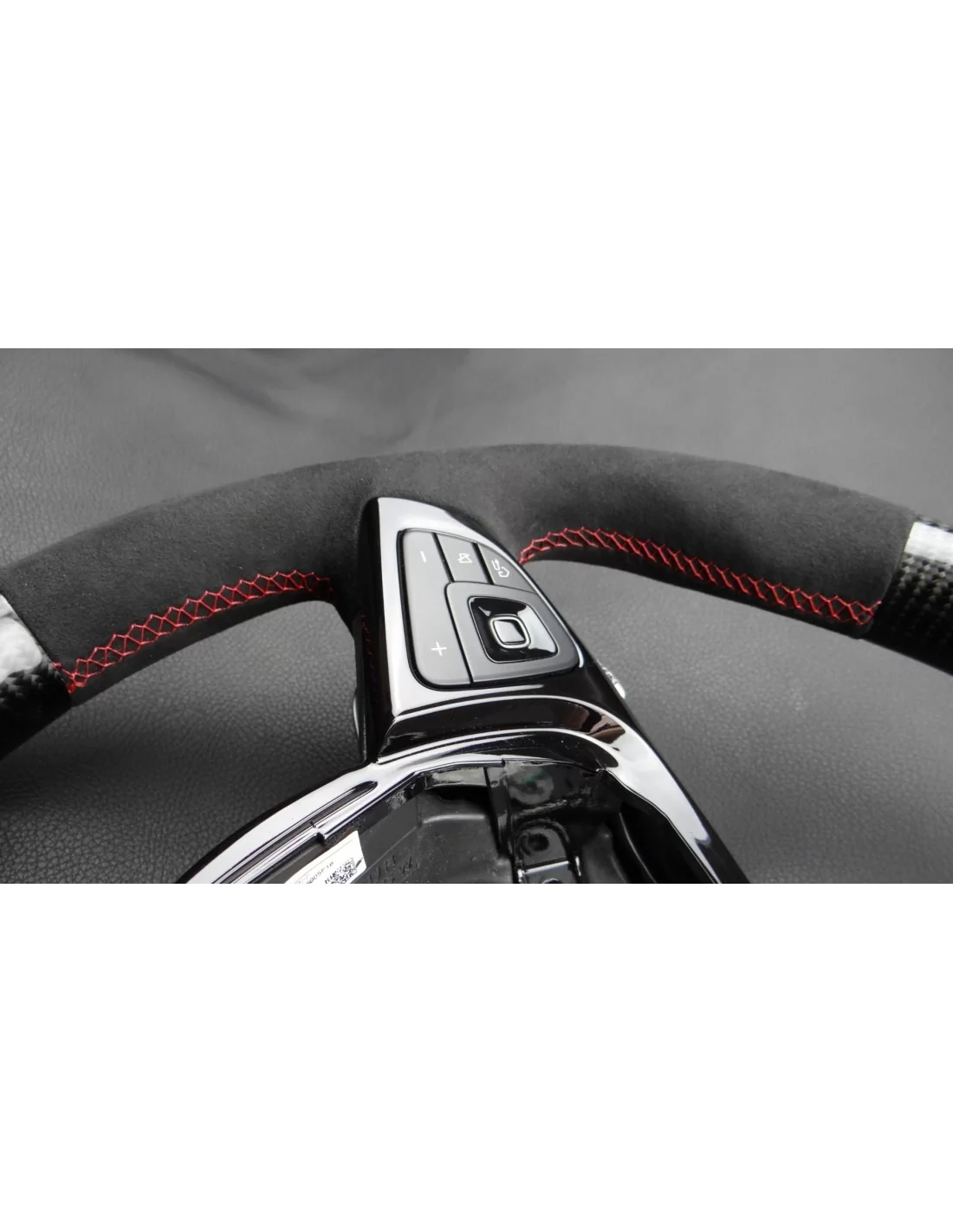 - Steering Wheels - Mercedes-Benz W205 W222 W212 W213 Ratt Carbon Alcantara - 6 - Uppgradera din bil med Mercedes-Benz W205 W22 - Steering Wheels - Mercedes-Benz W205 W222 W212 W213 Ratt Carbon Alcantara - 6 - Uppgradera din bil med Mercedes-Benz W205 W22