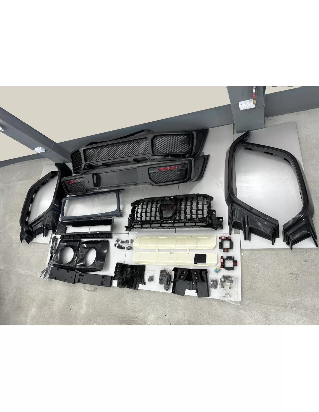 - Mercedes-Benz - Kit de carroçaria Brabus Widestar em plástico para Mercedes-Benz W463A Classe G - 7 - Transforme o seu Merced  - Mercedes-Benz - Kit de carroçaria Brabus Widestar em plástico para Mercedes-Benz W463A Classe G - 7 - Transforme o seu Merced