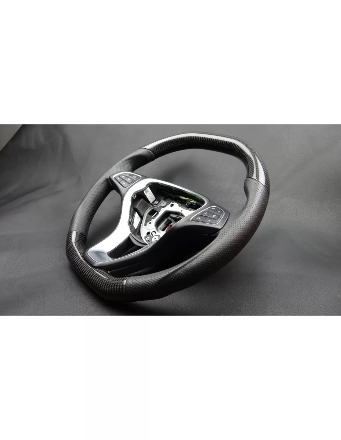 - Steering Wheels - Mercedes-Benz E-Klasse W212 Stuur Carbon Leer - 6 - Transformeer uw rijervaring met het Mercedes-Benz E-Kla  - Steering Wheels - Mercedes-Benz E-Klasse W212 Stuur Carbon Leer - 6 - Transformeer uw rijervaring met het Mercedes-Benz E-Kla