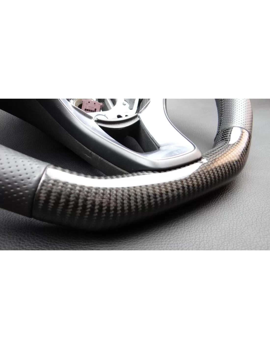 - Steering Wheels - Mercedes-Benz E-Klasse W212 Stuur Carbon Leer - 7 - Transformeer uw rijervaring met het Mercedes-Benz E-Kla  - Steering Wheels - Mercedes-Benz E-Klasse W212 Stuur Carbon Leer - 7 - Transformeer uw rijervaring met het Mercedes-Benz E-Kla