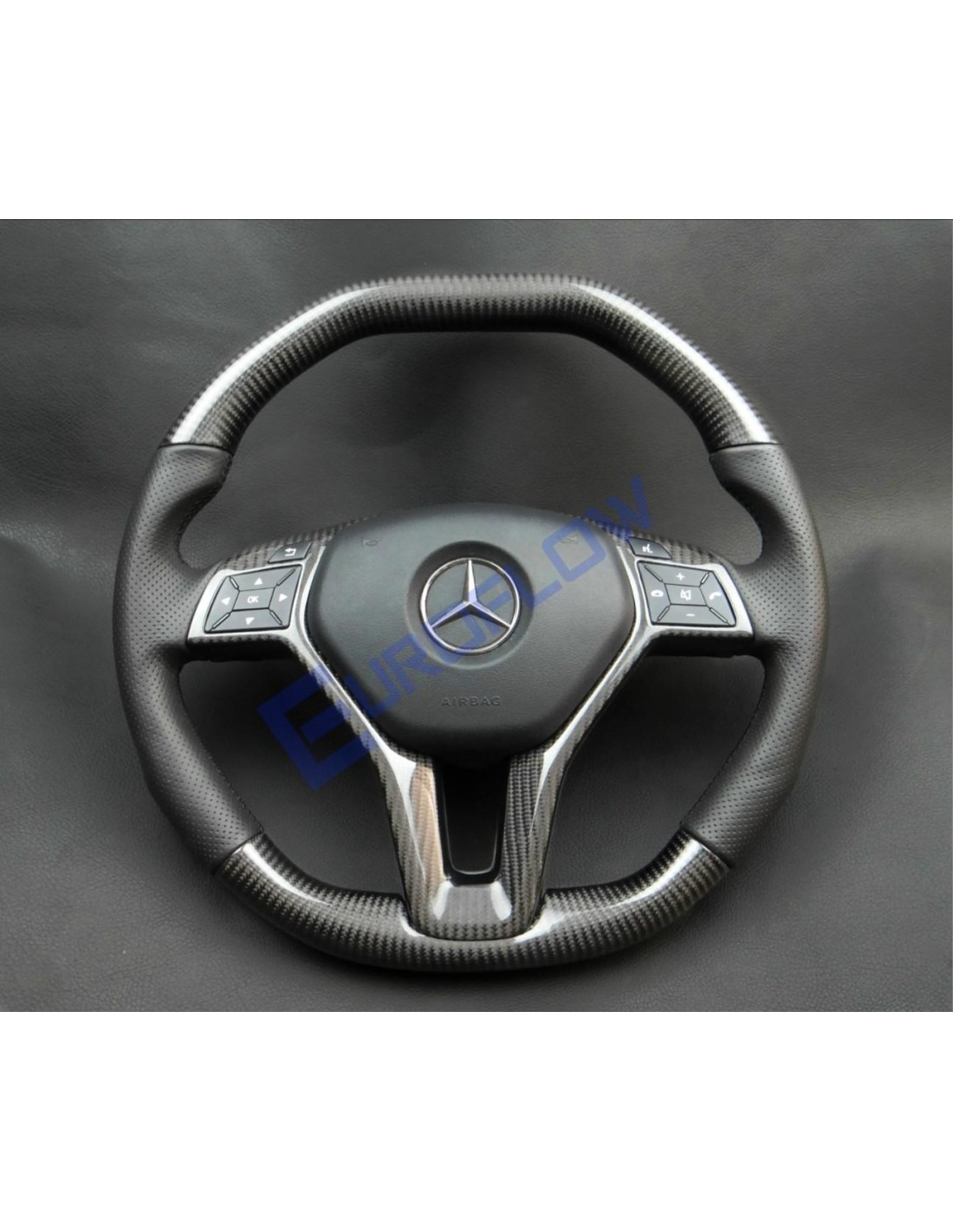 - Volant - Mercedes-Benz AMG Classe C CLS SLK Classe E W207 W212 W172 W218 W204 Volant cuir carbone - 1 - Améliorez votre condu  - Volant - Mercedes-Benz AMG Classe C CLS SLK Classe E W207 W212 W172 W218 W204 Volant cuir carbone - 1 - Améliorez votre condu