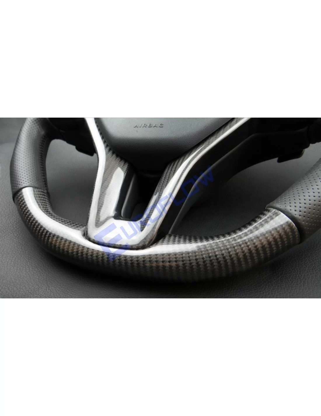 - Volant - Mercedes-Benz AMG Classe C CLS SLK Classe E W207 W212 W172 W218 W204 Volant cuir carbone - 9 - Améliorez votre condu  - Volant - Mercedes-Benz AMG Classe C CLS SLK Classe E W207 W212 W172 W218 W204 Volant cuir carbone - 9 - Améliorez votre condu