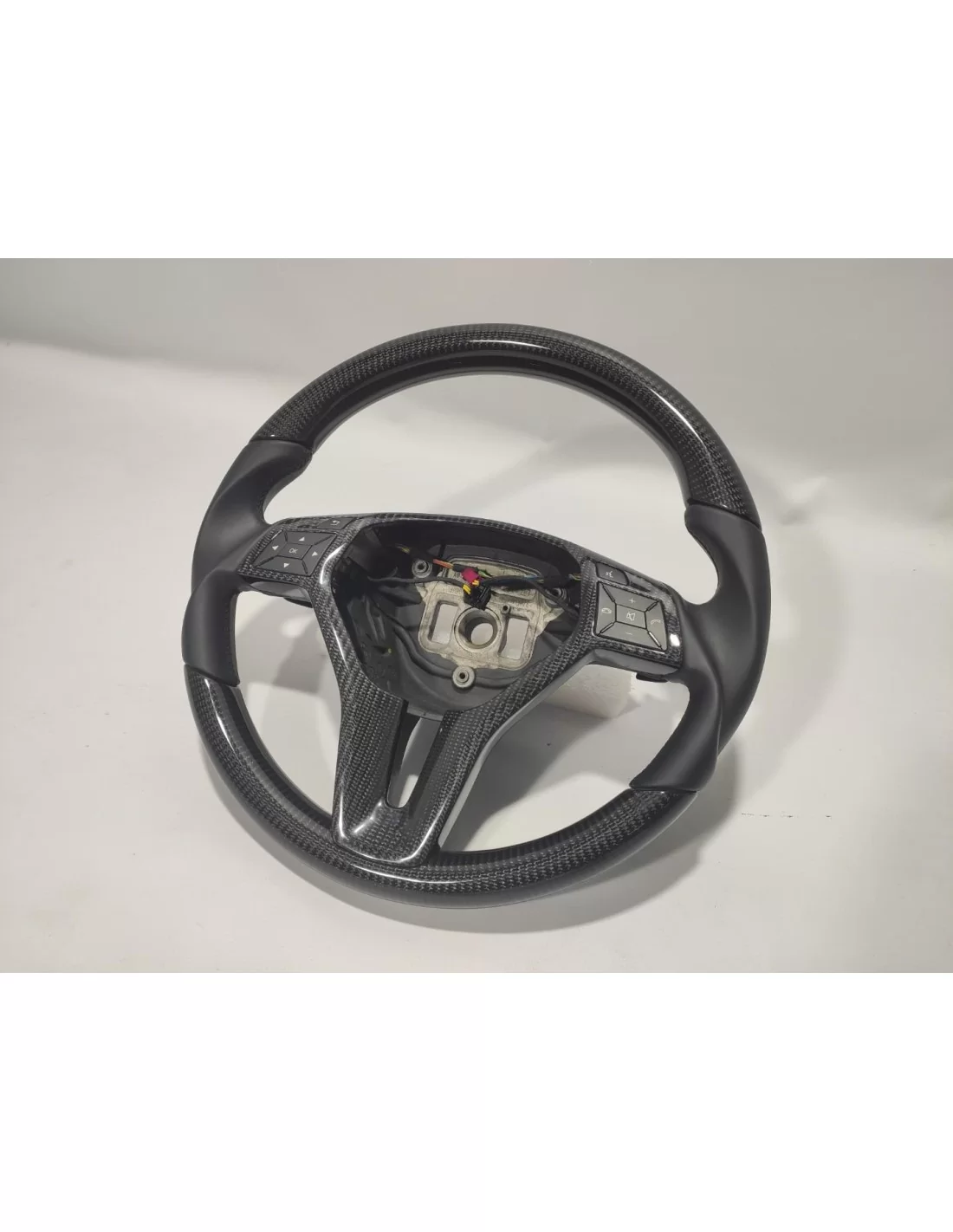 - Lenkräder - Mercedes-Benz E-Klasse W212 Lenkrad Carbon Leder - 2 - Mercedes-Benz E-Klasse W212 Lenkrad Carbon Leder - Lenkräder - Mercedes-Benz E-Klasse W212 Lenkrad Carbon Leder - 2 - Mercedes-Benz E-Klasse W212 Lenkrad Carbon Leder