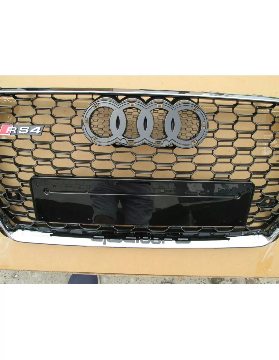 Audi RS4 Frontstoßstange Kühlergrill für Audi A4 2015-2019 Audi, Audi A4 2015-2019 (B9) Audi Audi RS4 Frontstoßstange Kühlergrill für Audi A4 2015-2019 Audi, Audi A4 2015-2019 (B9) Audi