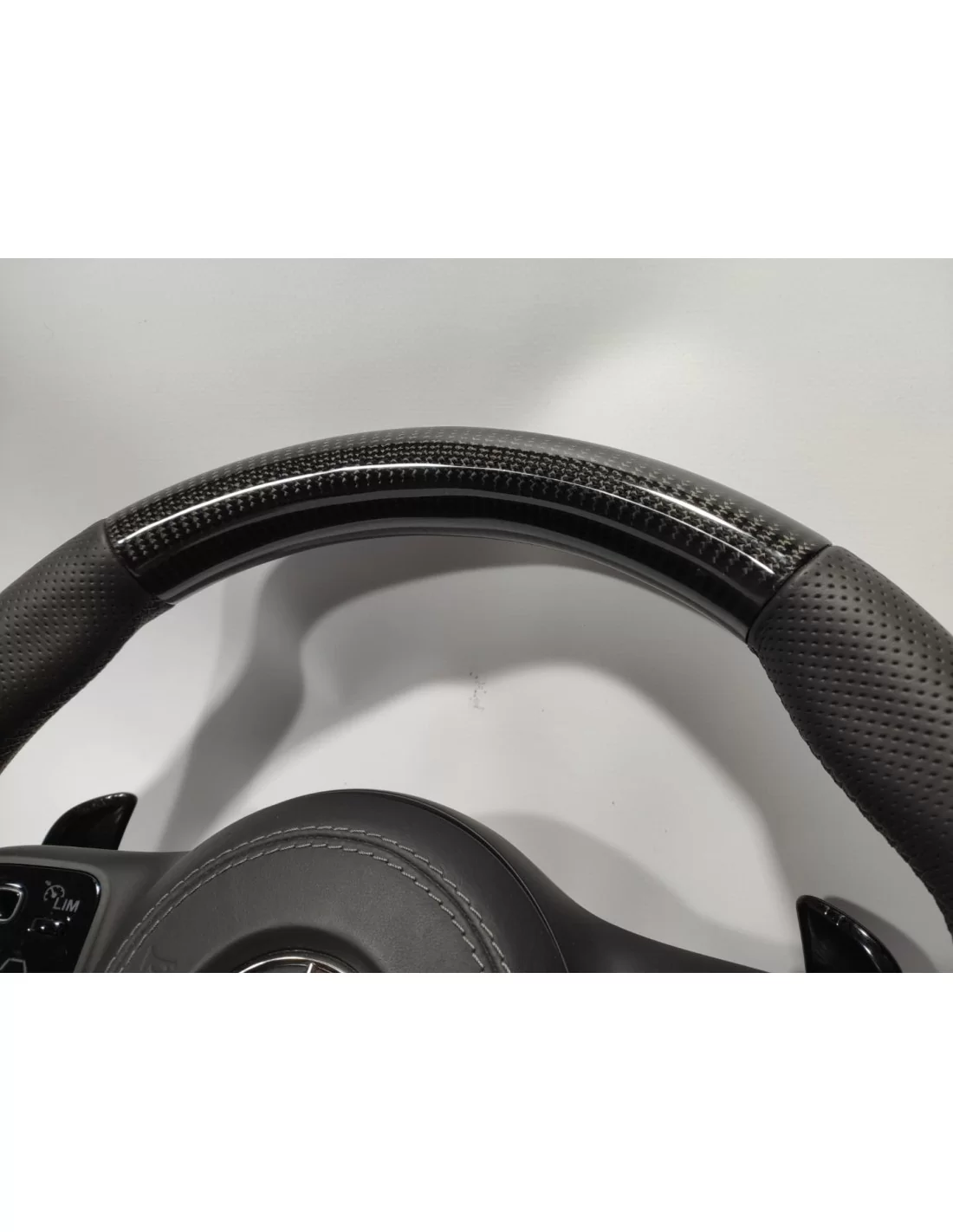 - Steering Wheels - AMG 梅赛德斯-奔驰 S 级 G 级 S222 W463A 碳皮方向盘 - 5 - AMG 梅赛德斯-奔驰 S 级 G 系列 S222 W463A 方向盘采用优质碳纤维皮革打造,尽显优雅,让您的驾驶体验更上一层楼 - Steering Wheels - AMG 梅赛德斯-奔驰 S 级 G 级 S222 W463A 碳皮方向盘 - 5 - AMG 梅赛德斯-奔驰 S 级 G 系列 S222 W463A 方向盘采用优质碳纤维皮革打造,尽显优雅,让您的驾驶体验更上一层楼