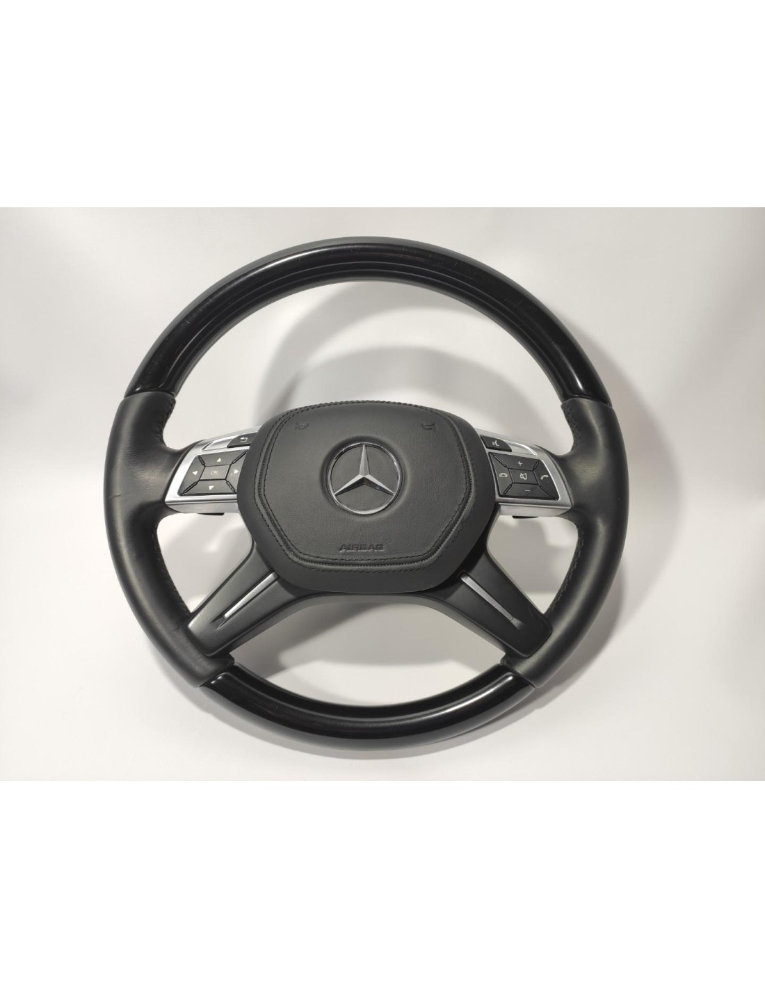 - Volante - Volante Mercedes-Benz W463 W166 X166 W212 - 1 - ¡Comprar Volante Mercedes-Benz W463 W166 X166 W212 en Tuneverse! El - Volante - Volante Mercedes-Benz W463 W166 X166 W212 - 1 - ¡Comprar Volante Mercedes-Benz W463 W166 X166 W212 en Tuneverse! El