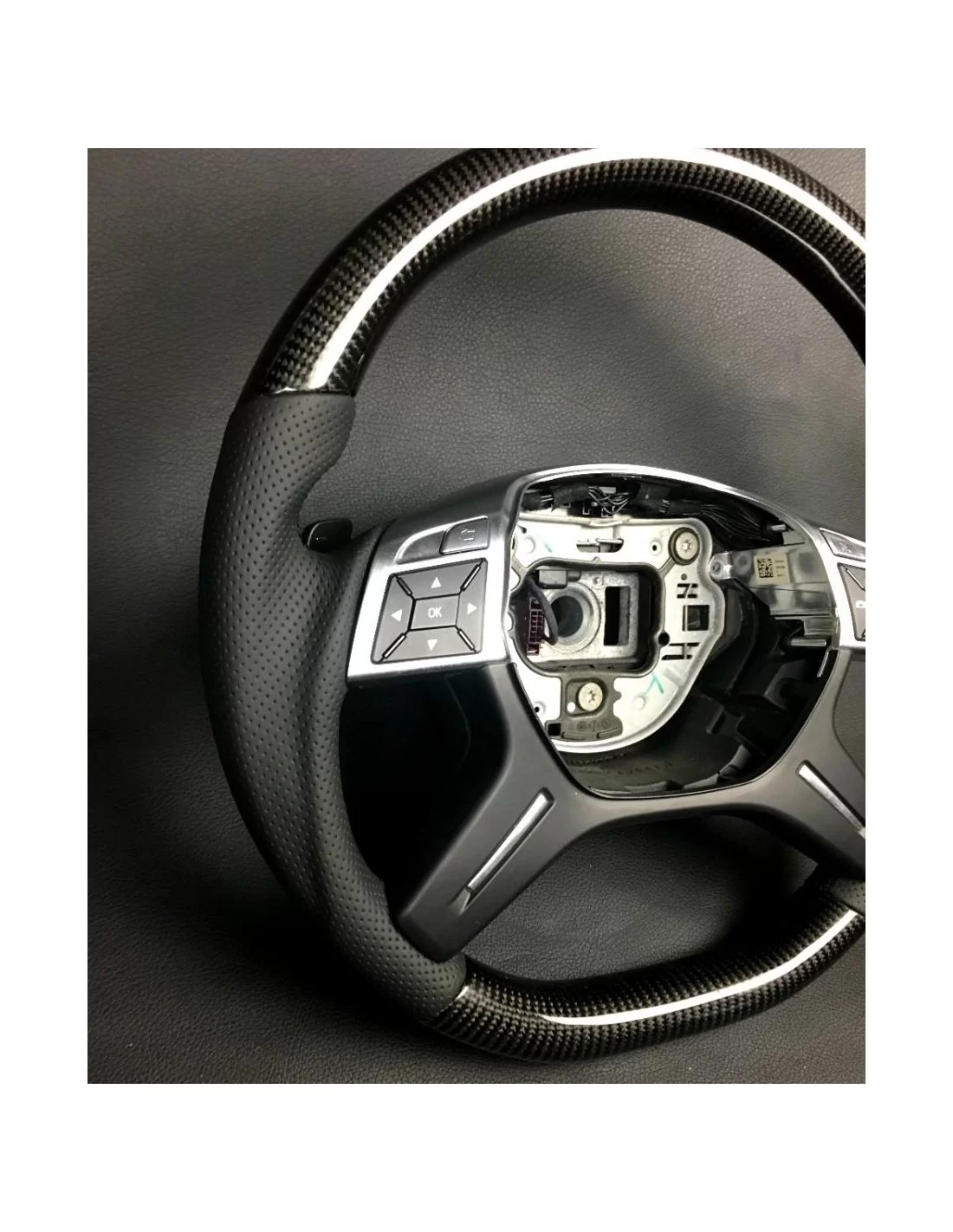  - Lenkräder - Mercedes-Benz G-Klasse E-Klasse GL ML W463 W166 X166 W212 Lenkrad Carbon Leder - 2 - Mercedes-Benz G-Klasse E-Kla