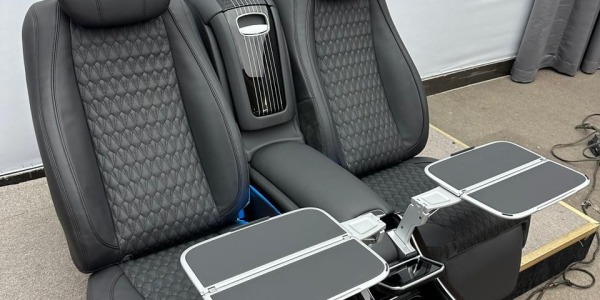 Rear Seats with Central Multifunctional Panel for Mercedes-Benz W463A / W465 – Luxury Redefined
